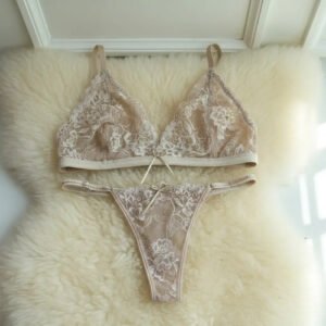 Conjunto Bralette Encaje Con Colaless Regulable Conjunto Bralette Encaje Con Colaless Regulable